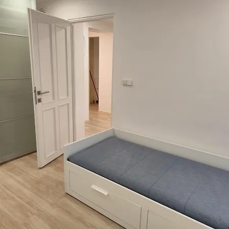 Apartmán 3 1, Zlin, Obeciny *